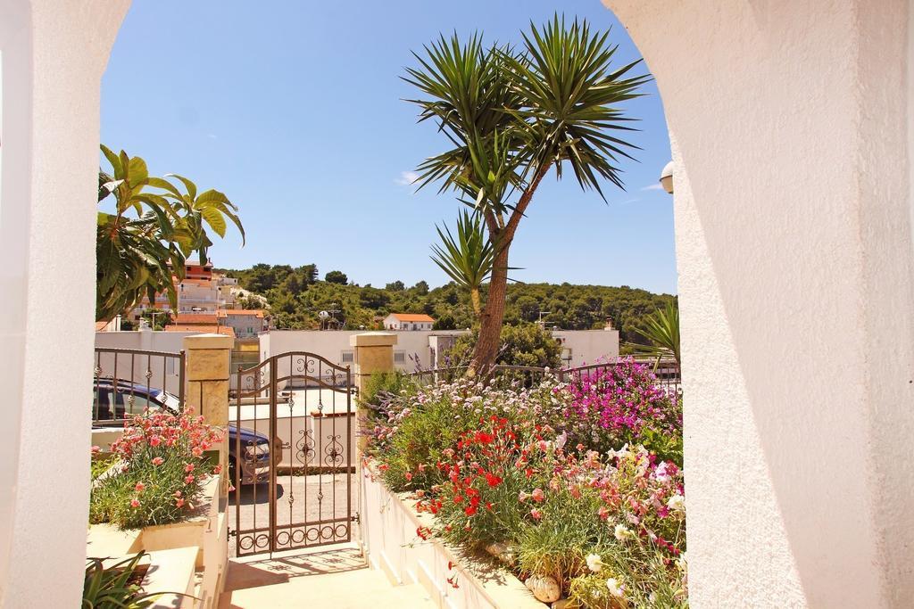 Apartments Prosperina Hvar Hvar Town Exterior photo